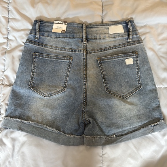New Denim Shorts stretch - Picture 6 of 9
